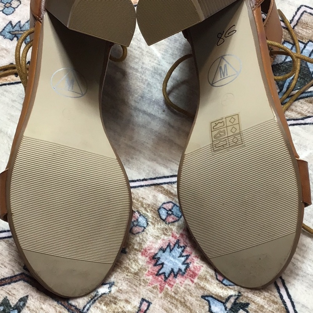 🌵 Missguided Tan Faux Leather Ankle Tie Laces Block Heel Sandals Sz.8 - Picture 6 of 8